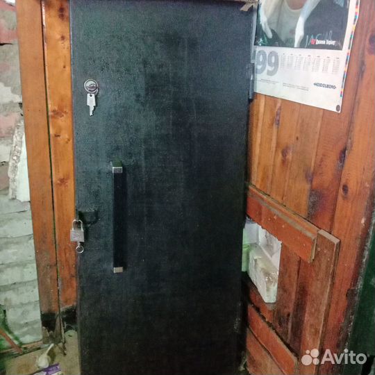 Сейф оружейный на 4 ружья