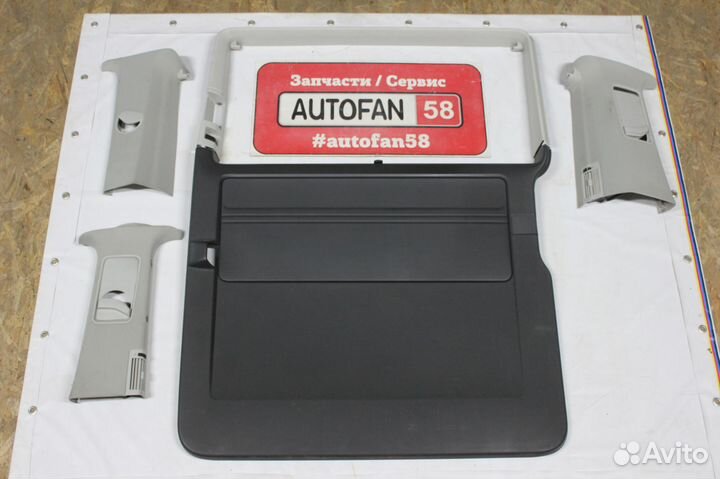 Обшивки салона Volkswagen Caravelle/Transporter