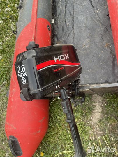 Продам лодку с мотором