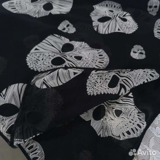 Платок большой Skull принт