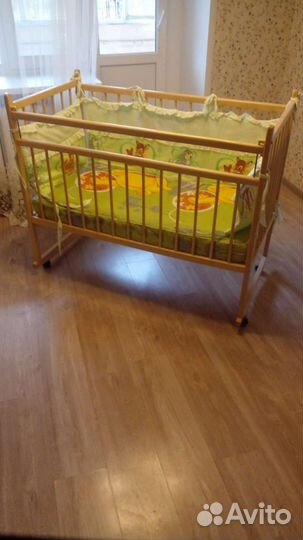 Детская кроватка