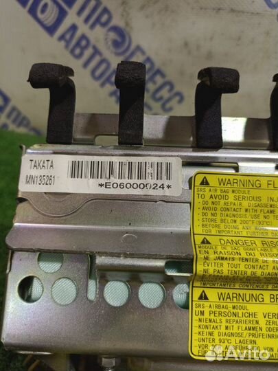 Подушка безопасности пассажира передняя правая