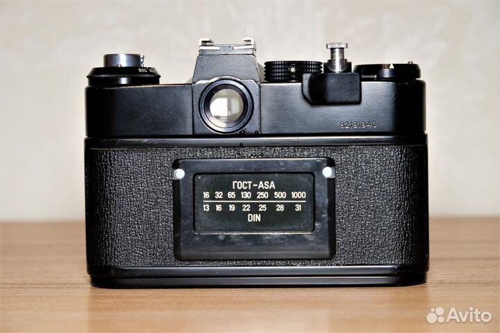 Зенит 11 тушка М42 в хорошем состоянии