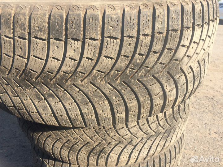 Michelin X-Ice North XIN2 285/60 R18