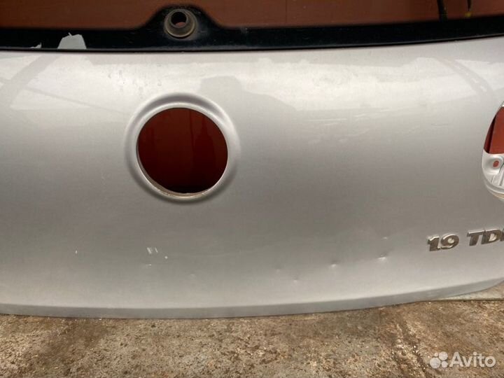 Крышка багажника Vw Golf 5 BKC 2005