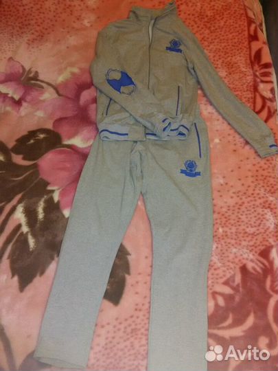 Спортивный костюм