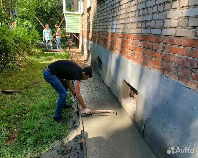 Бригада строителей, дома, кровля, фасад, фундамент