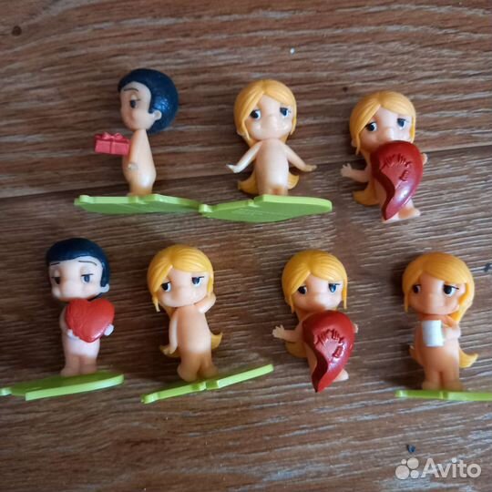 Коллекционные фигурки вкладыши love is