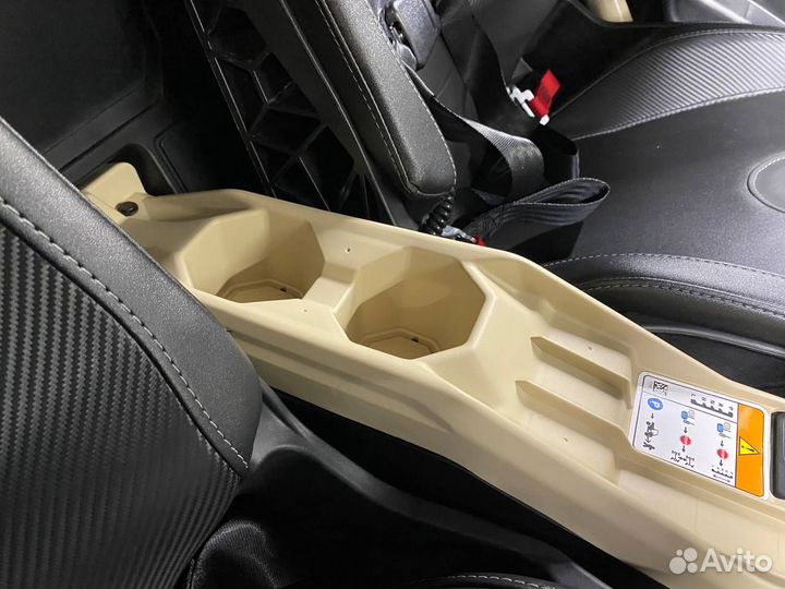 Мотовездеход Brp Can-am Maverick X RC Turbo RR