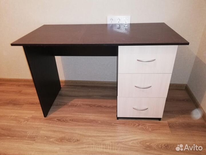 Стол письменный Венге