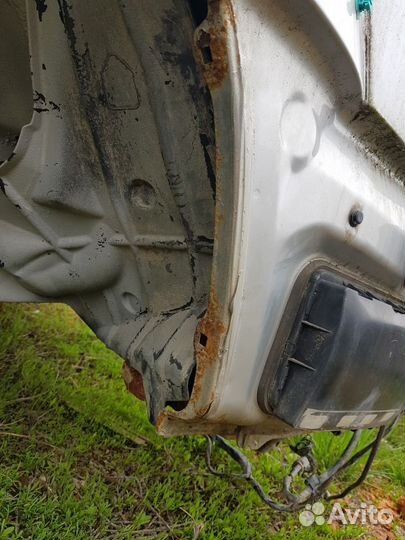 Крыло заднее левое Toyota Land Cruiser Prado 120