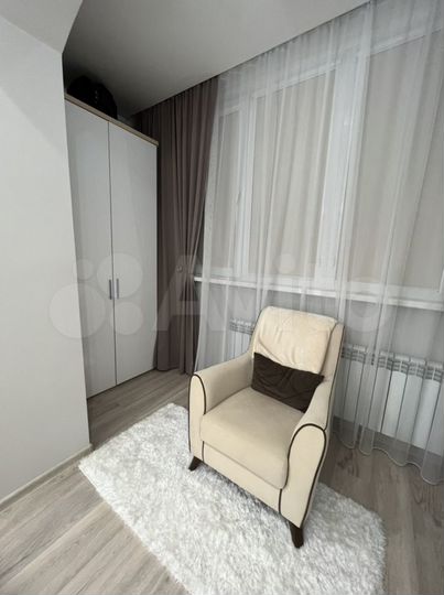 2-к. квартира, 80 м², 10/10 эт.