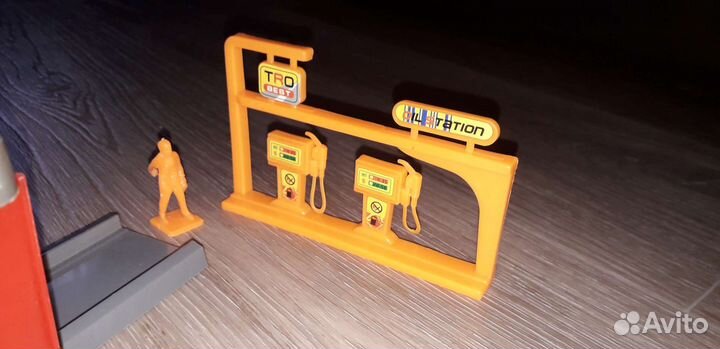 Гараж парковка игрушка