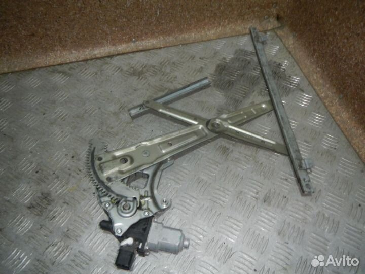 Стеклоподъемник электр.передний правый, Mitsubishi