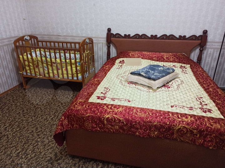 2-к. квартира, 60 м², 1/2 эт.