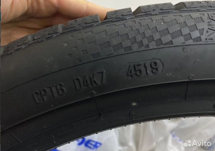 Continental WinterContact TS 860 315/30 R21 и 275/35 R21