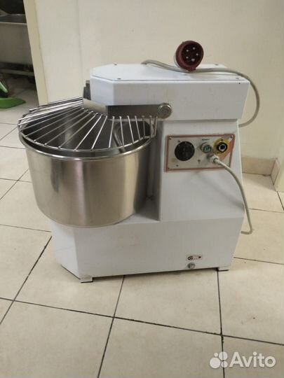 Профессиональный тестомес