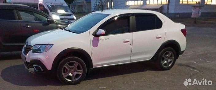 Renault Logan Stepway 1.6 МТ, 2019, 120 000 км