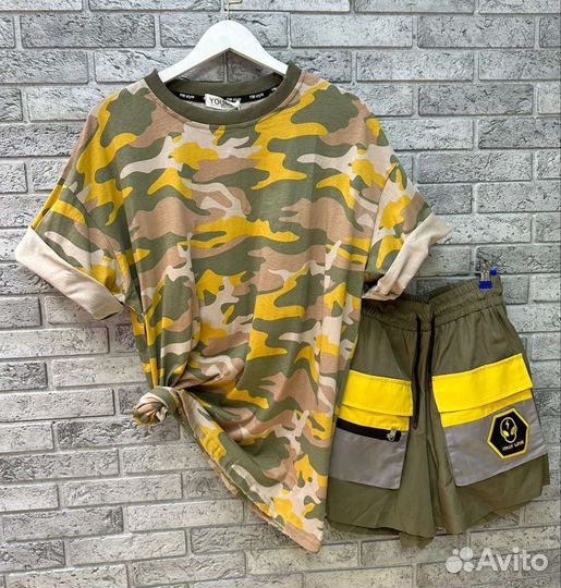 Костюм женский