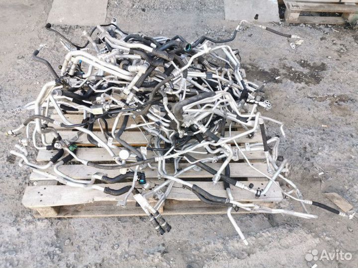 Трубка кондиционера Land Rover Range Rover 4 рест