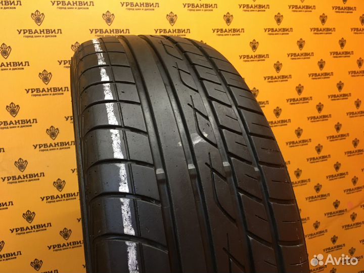 Yokohama AC01 C.Drive 215/60 R16 99V