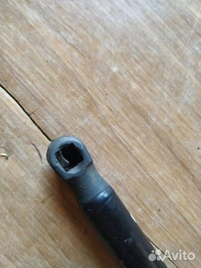 Амортизатор багажника задний Haima 3 седан