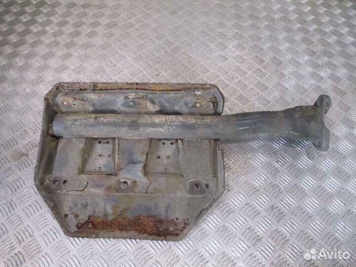 Кронштейн крыла заднего левого передний Scania 192