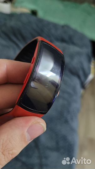 Samsung GearFit 2 Pro смарт браслет