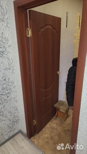 Двери 3 шт с наличниками и коробкой