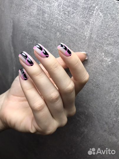 Маникюр и педикюр