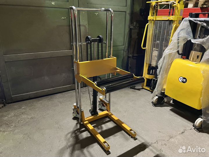 Штабелер гидравлический для рулонов 0,4 т 1,3 м