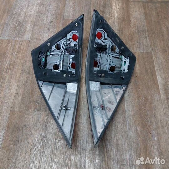 Мерседес 215 фонарь задний левый и правый