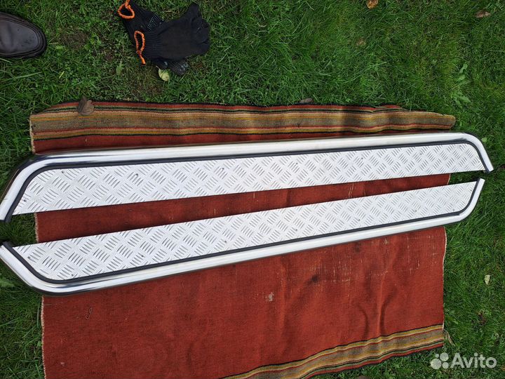 Продаю пороги подножки для киа спортаж 3