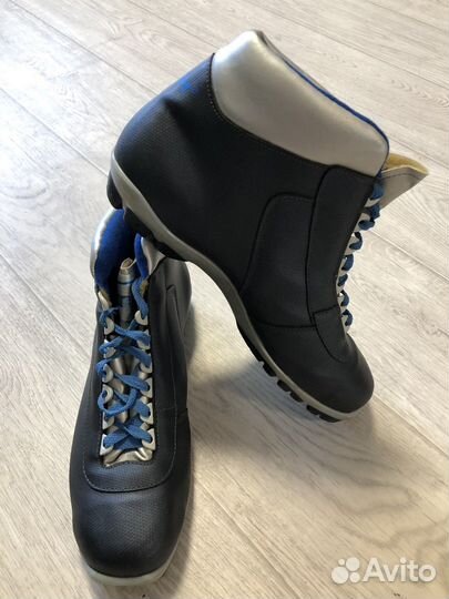 Лыжи беговые tisa в комплекте