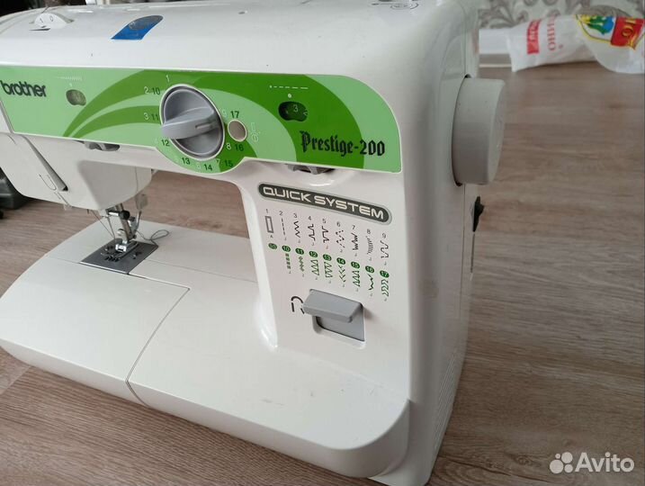 Швейная машинка оверлок бу