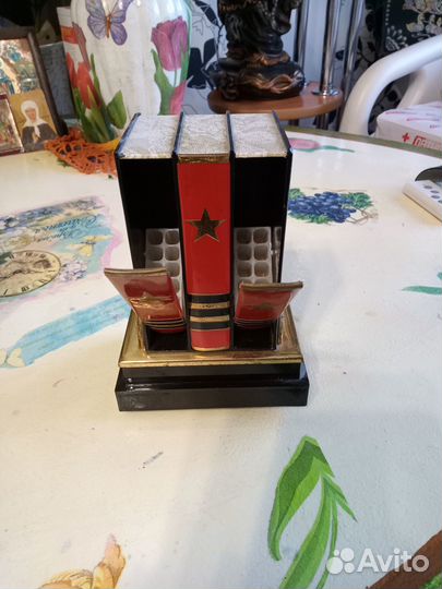Продам сигаретница СССР сувениры антиквариат