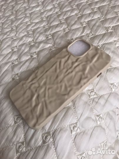 Чехол на iPhone 13