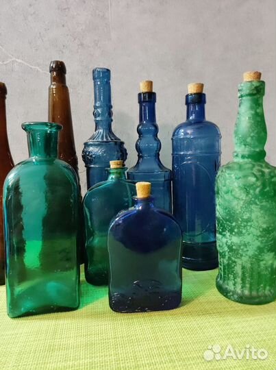 Цветное стекло бутылки