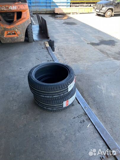 Kumho Ecsta 711 235/40 R18