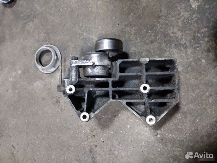 Кронштейн кондиционера Chevrolet Aveo T200