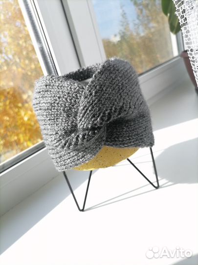 Повязка на голову вязаная