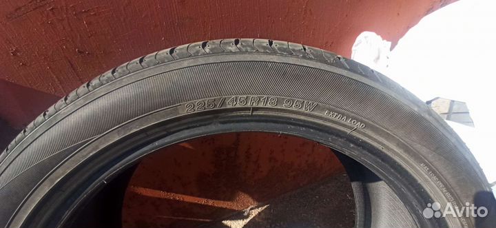 Yokohama Bluearth ES32 225/45 R18