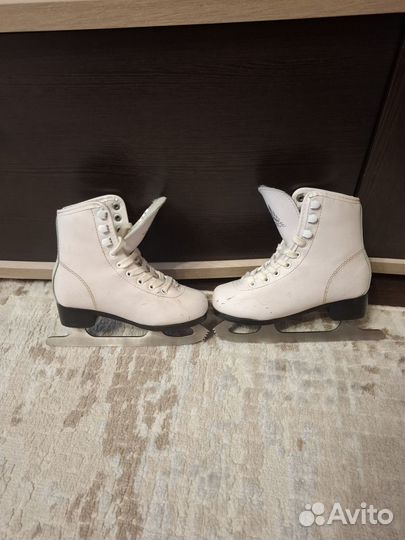 Коньки фигурные для девочки 30 размер