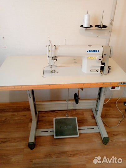 Промышленная Швейная машинка бу juki