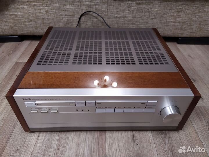 Усилитель Yamaha A-2000