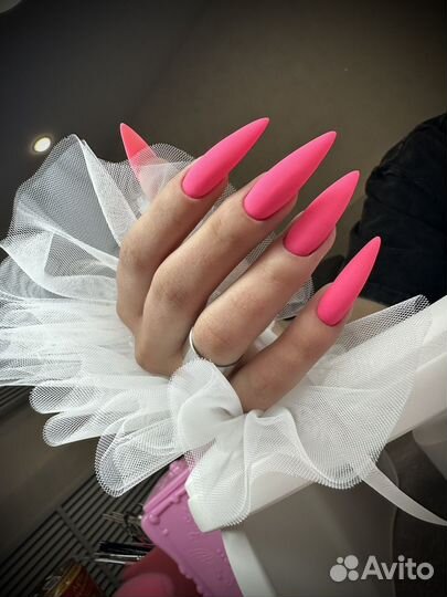 Маникюр и педикюр, наращивание, мужской маникюр