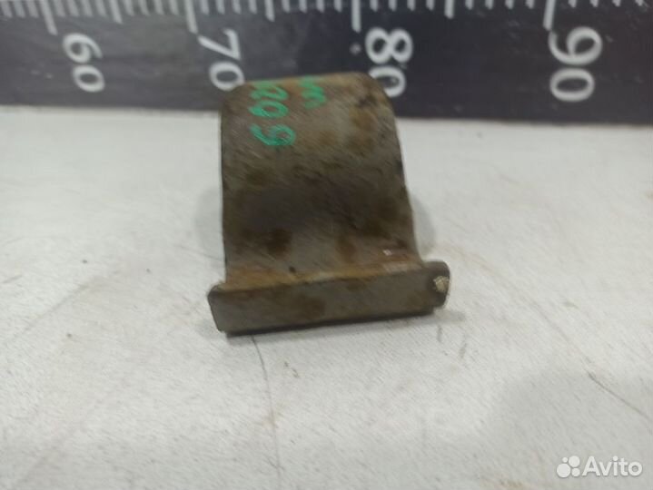 Кронштейн переднего стабилизатора