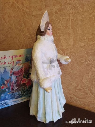 Снегурочка под елку высокая 42см, из ваты