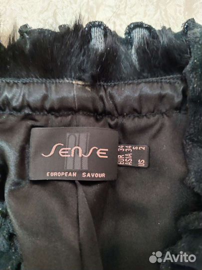 Меховой жилет из кролика