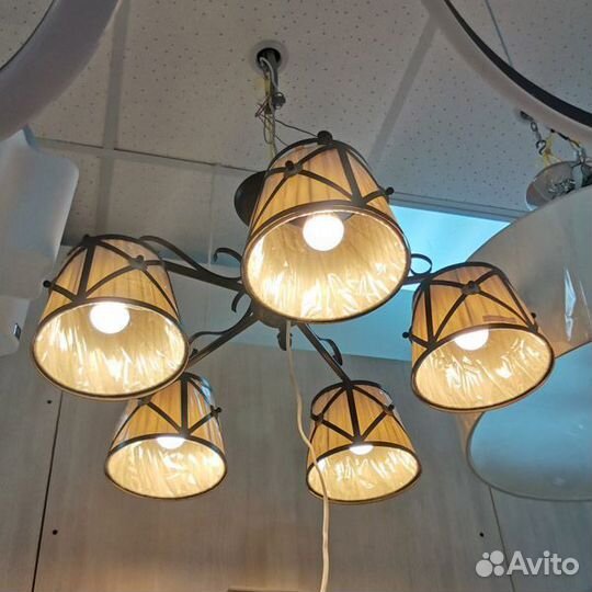 Люстра кованная для дома, новая